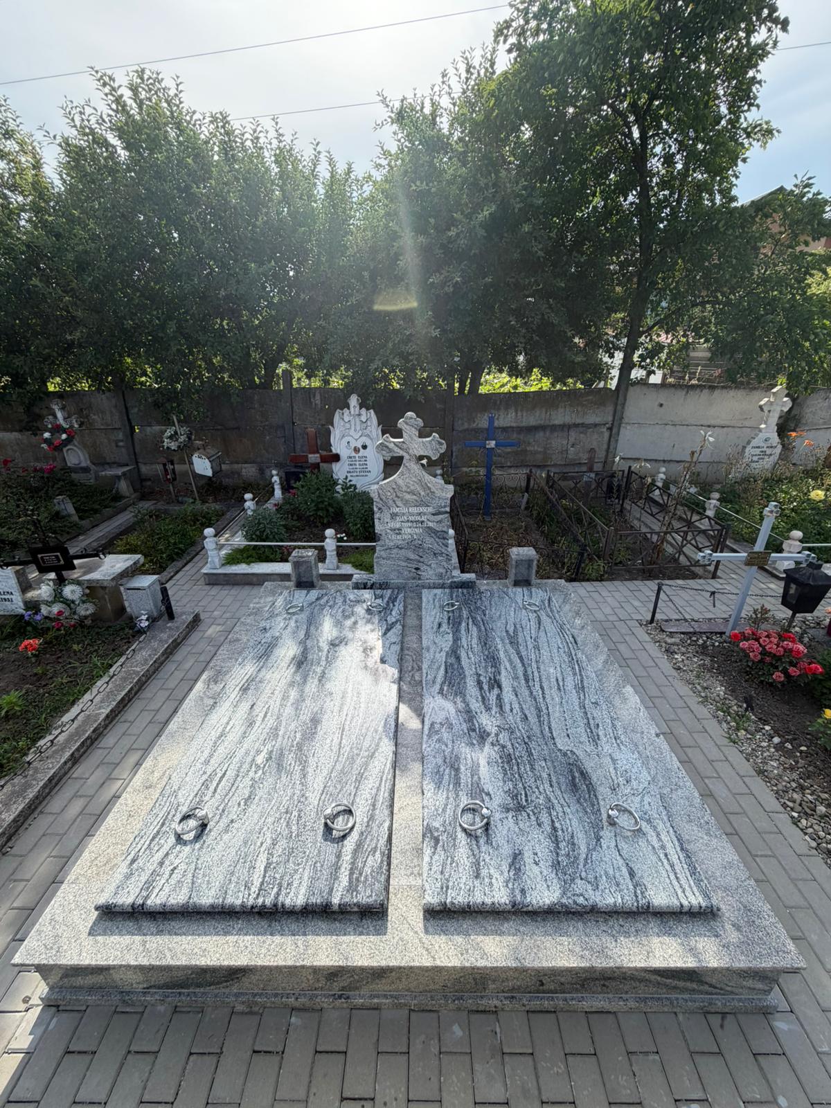 Lucrare funerară Divinum 45