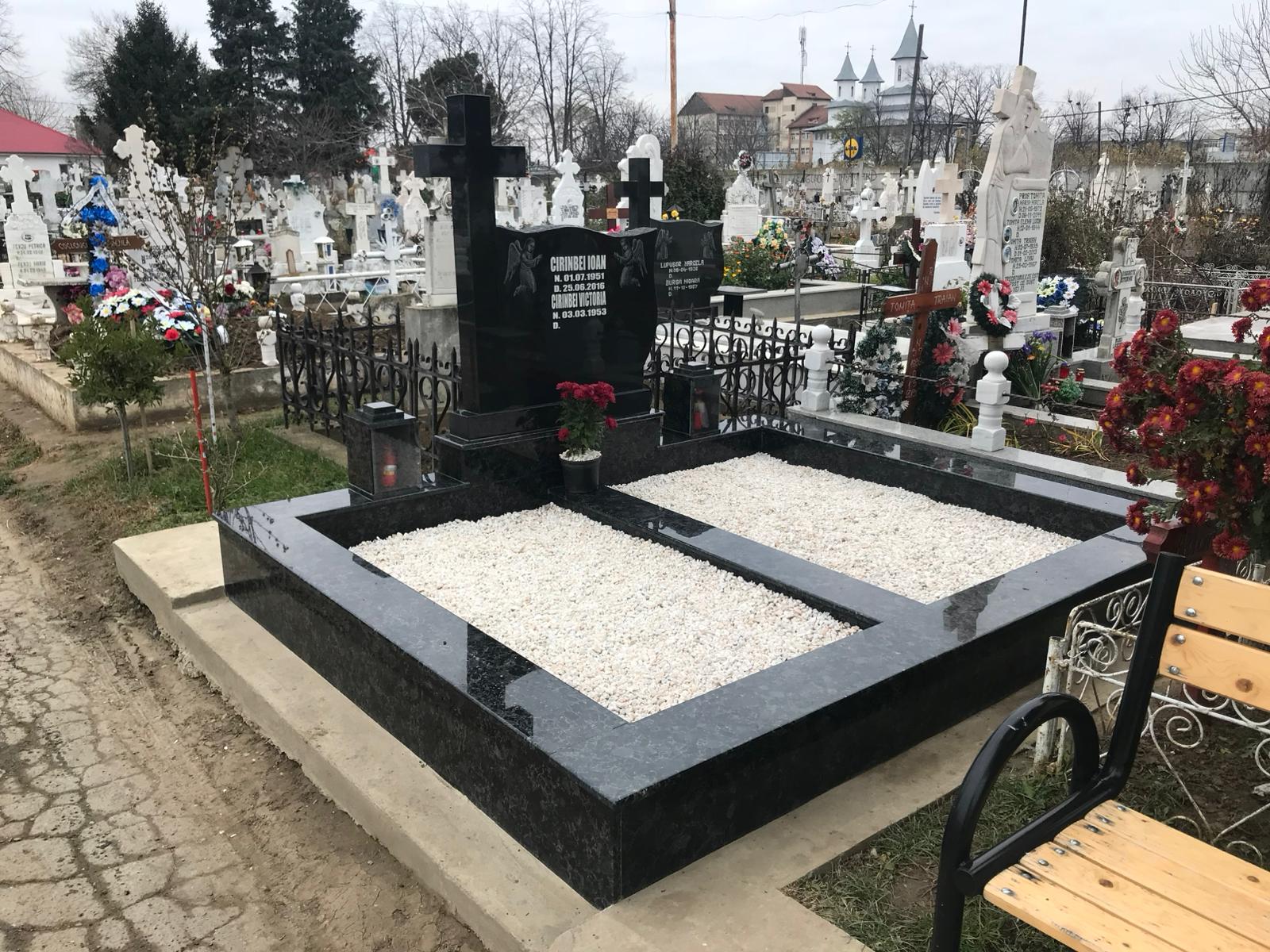 Lucrare funerară Divinum 52