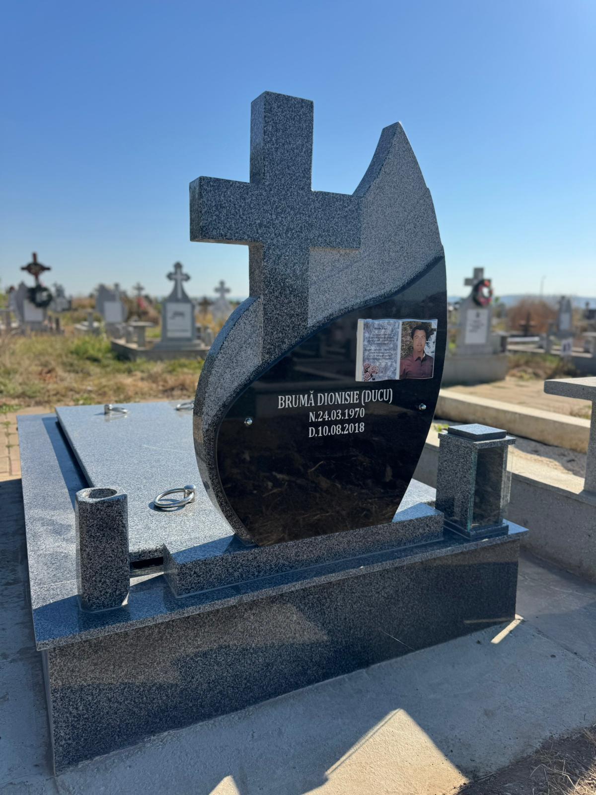 Lucrare funerară Divinum 97