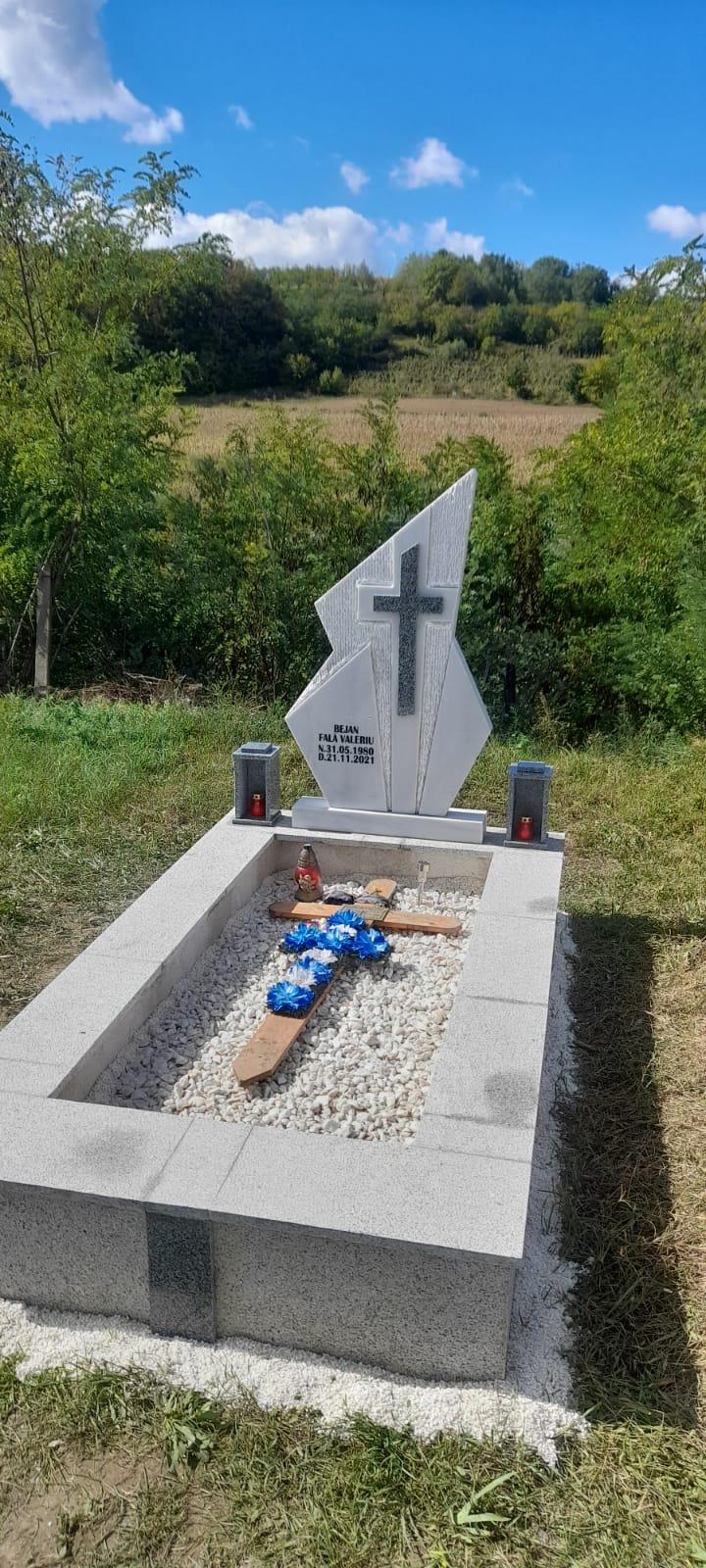 Lucrare funerară Divinum 109