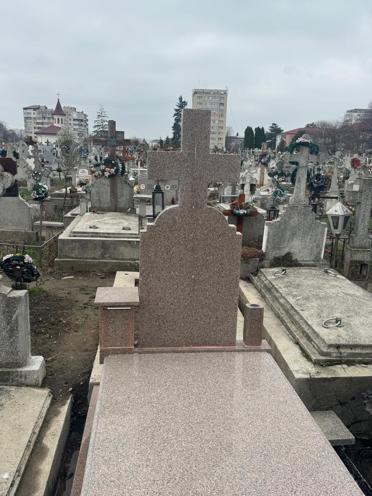 Lucrare funerară Divinum 113