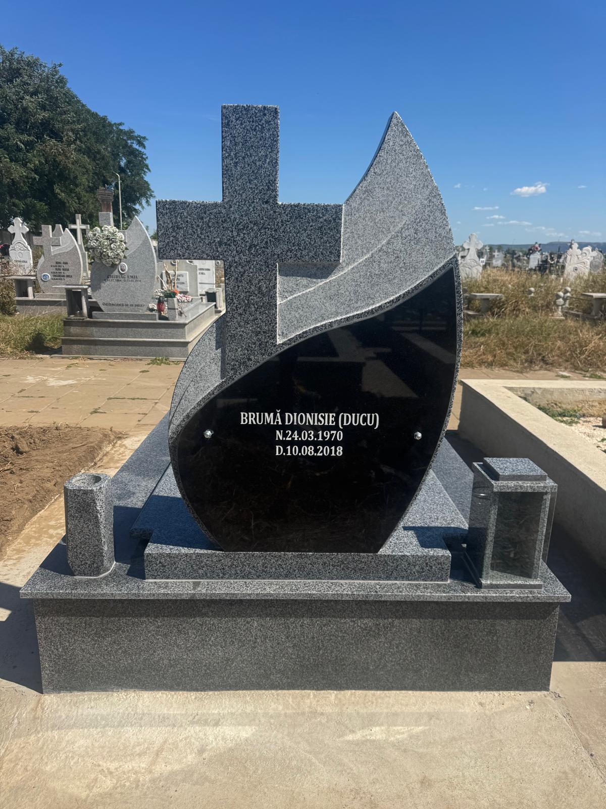 Lucrare funerară Divinum 129
